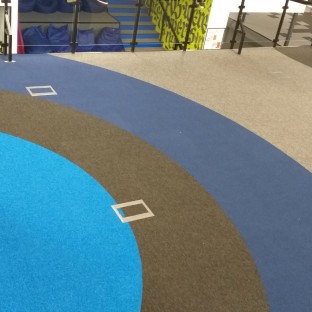 Madrid & Madrid Lines - Karo Halı (Hollanda Stok) $i